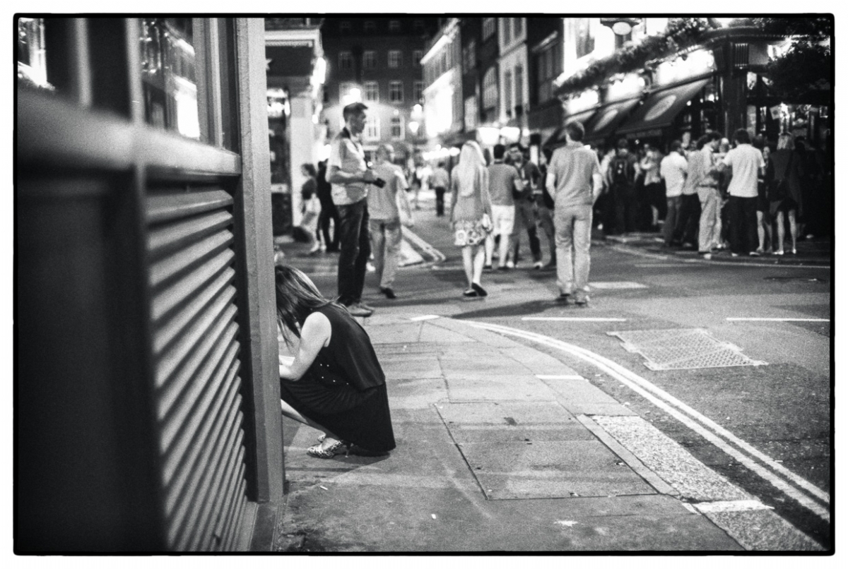 Street Photography London 2012 - Girl with Black Dress