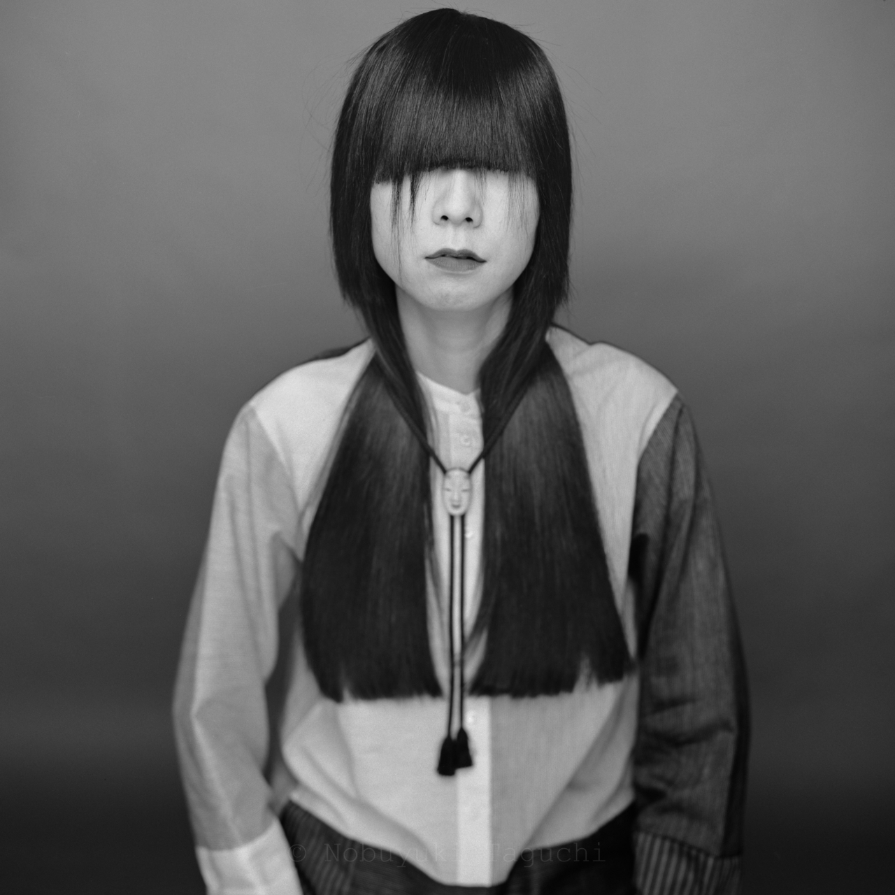 Portrait Photography - Black and White - Mayumi