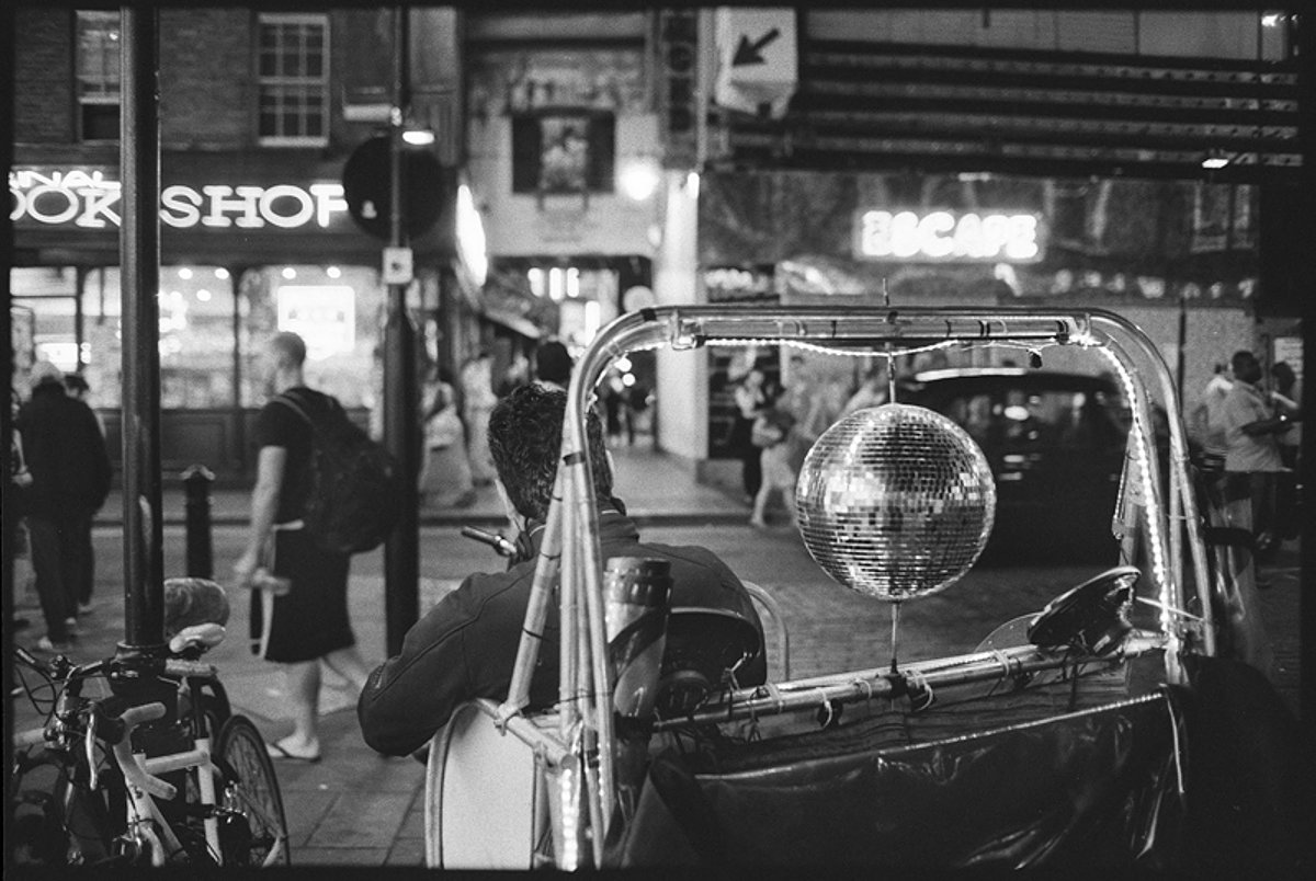 Street Photography London 35mm Photo-513