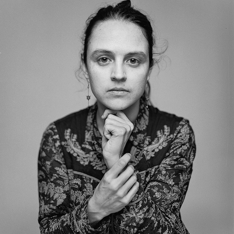 Studio Portrait Photography - Photo 2523